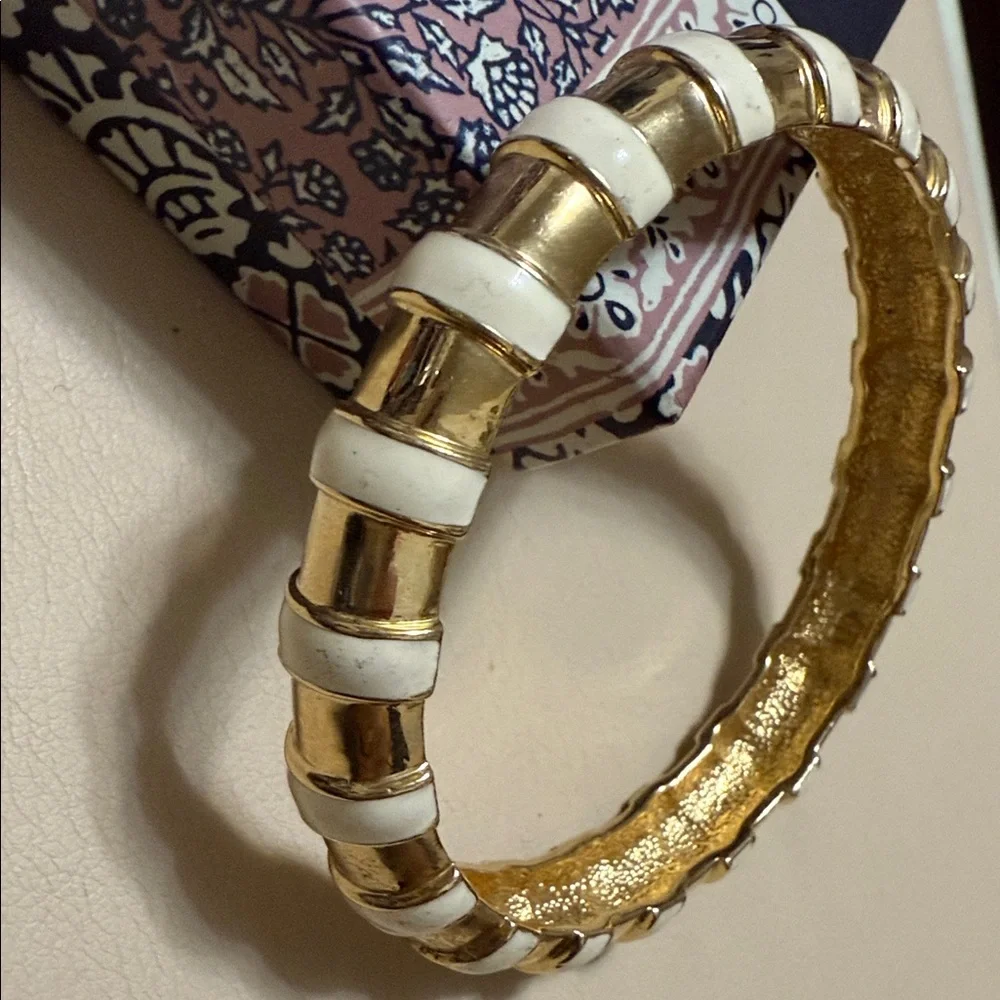 RLL LAUREN RALPH LAUREN Off-White Enamel Gold Tone Striped Bengal Bracelet